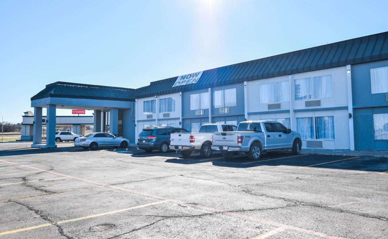 Quality Inn & Suites Sulphur Springs Esterno foto