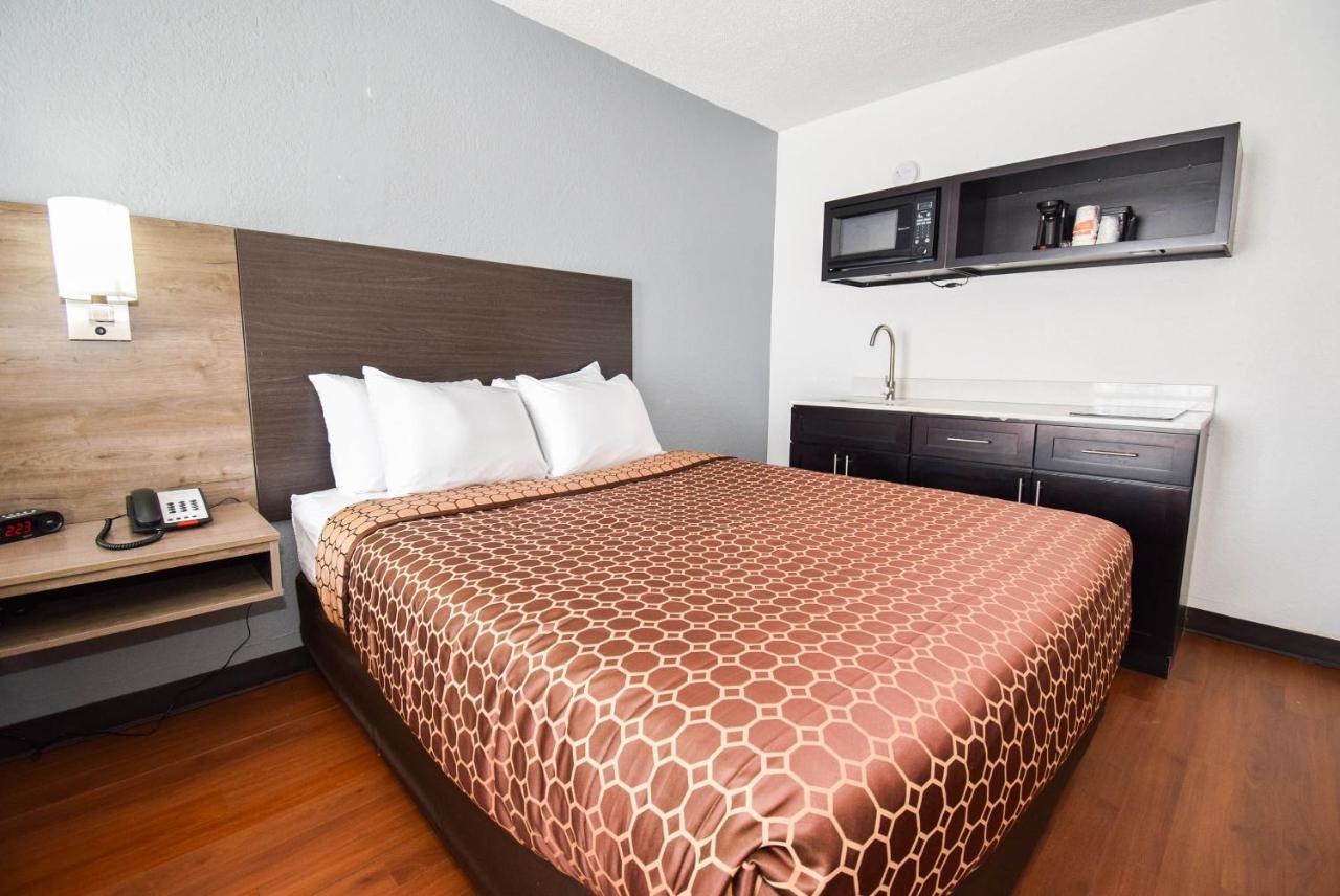 Quality Inn & Suites Sulphur Springs Esterno foto