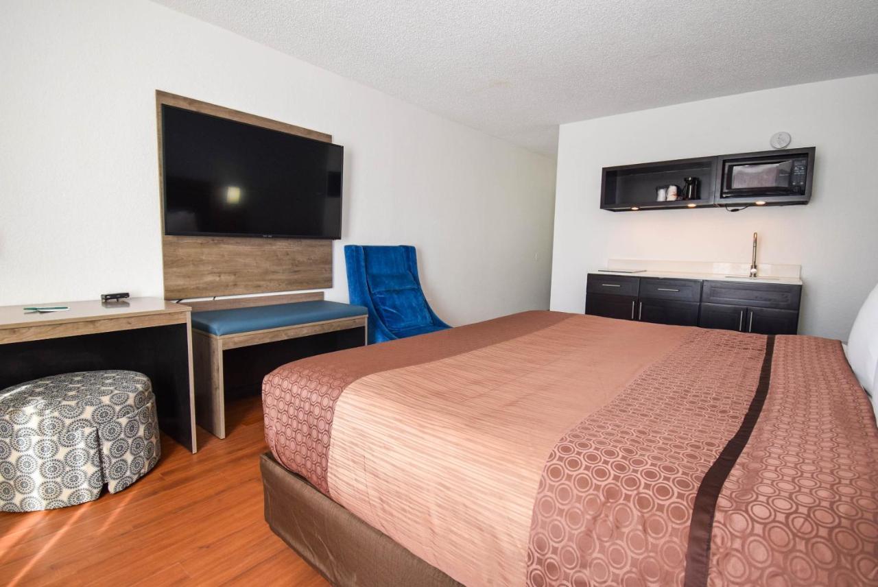 Quality Inn & Suites Sulphur Springs Esterno foto