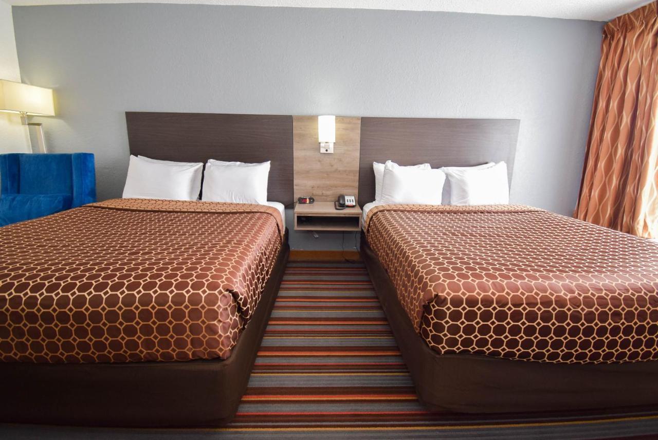 Quality Inn & Suites Sulphur Springs Esterno foto