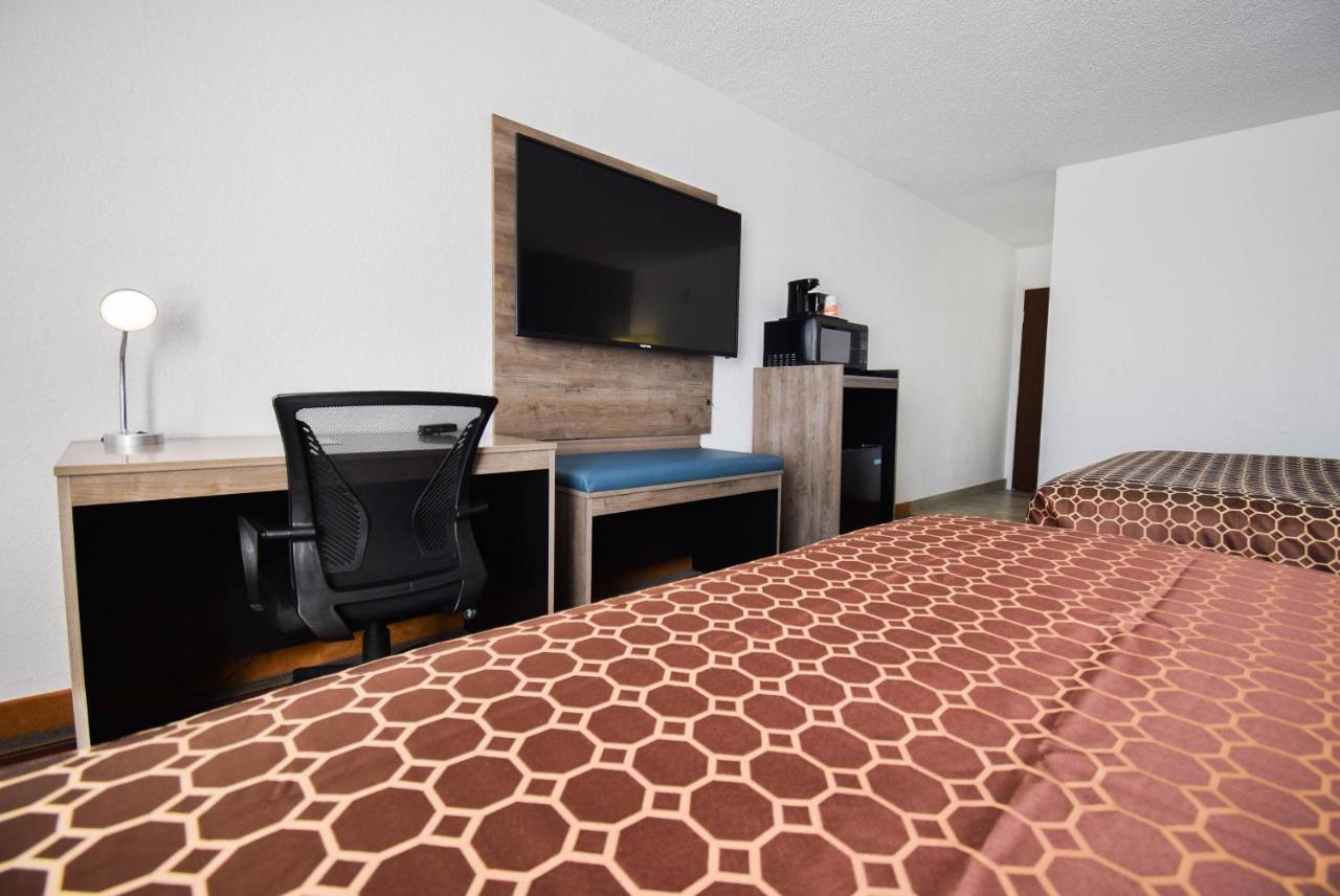 Quality Inn & Suites Sulphur Springs Esterno foto