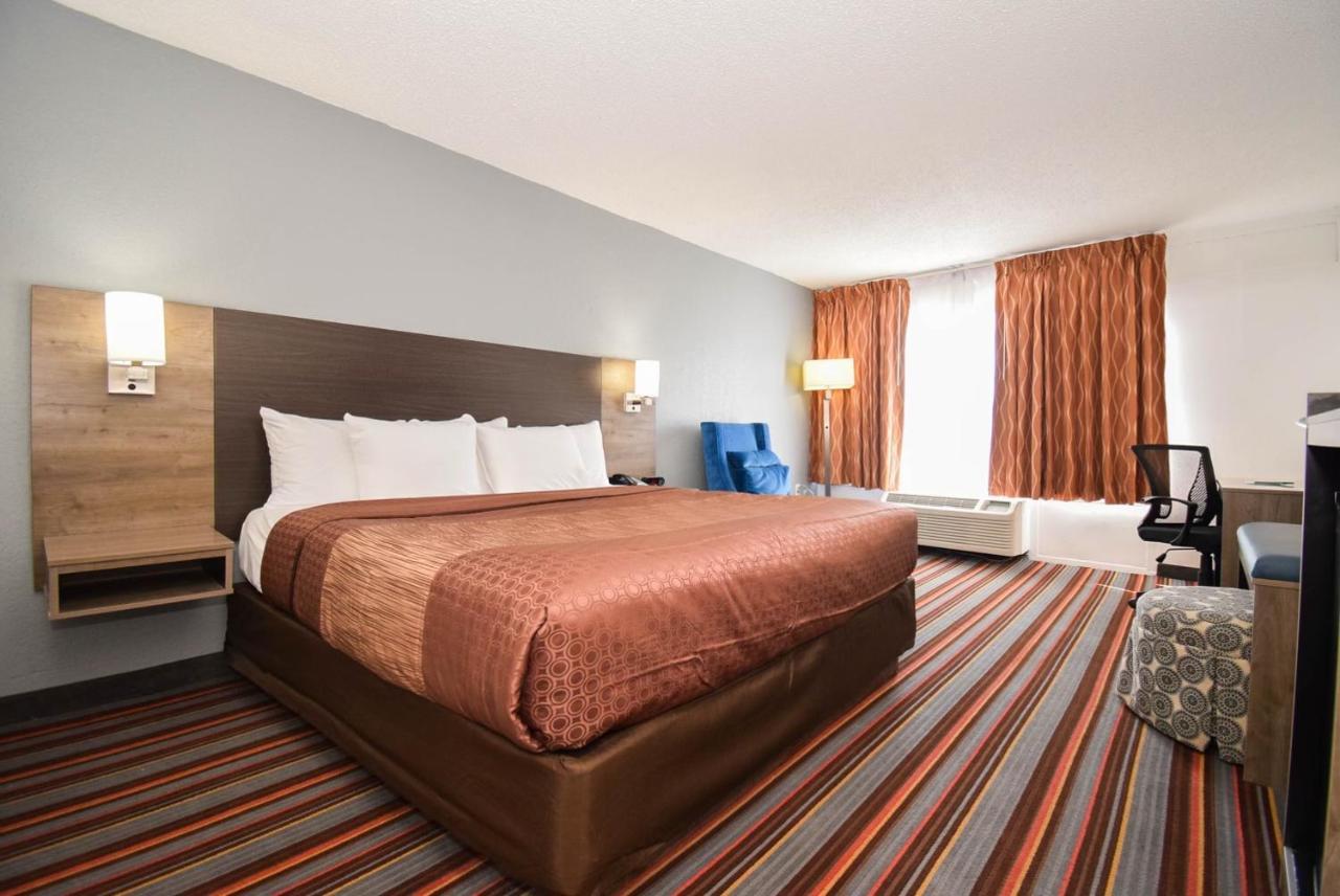 Quality Inn & Suites Sulphur Springs Esterno foto