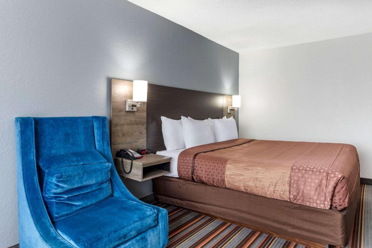 Quality Inn & Suites Sulphur Springs Esterno foto