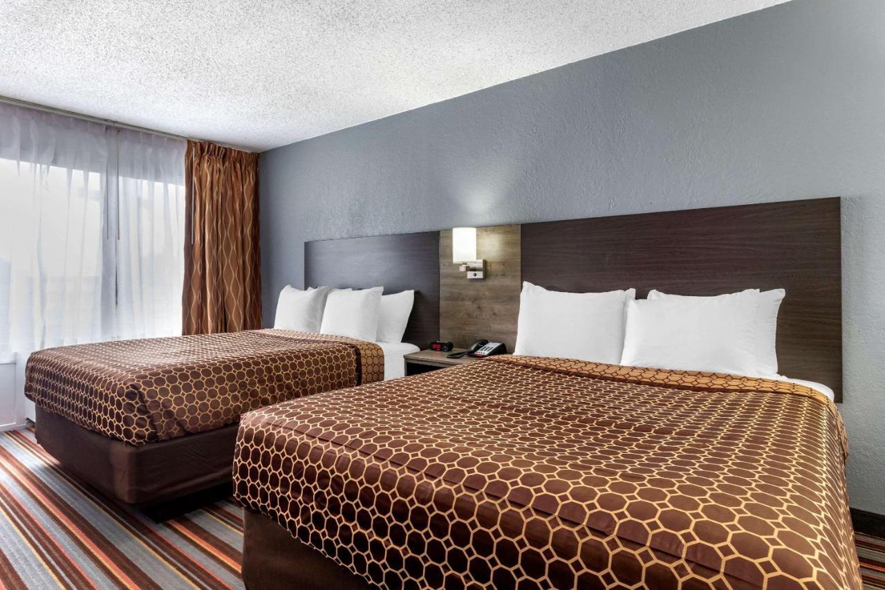Quality Inn & Suites Sulphur Springs Esterno foto