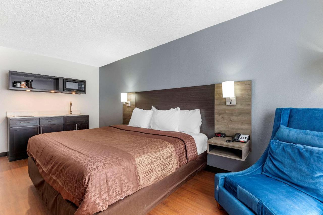 Quality Inn & Suites Sulphur Springs Esterno foto