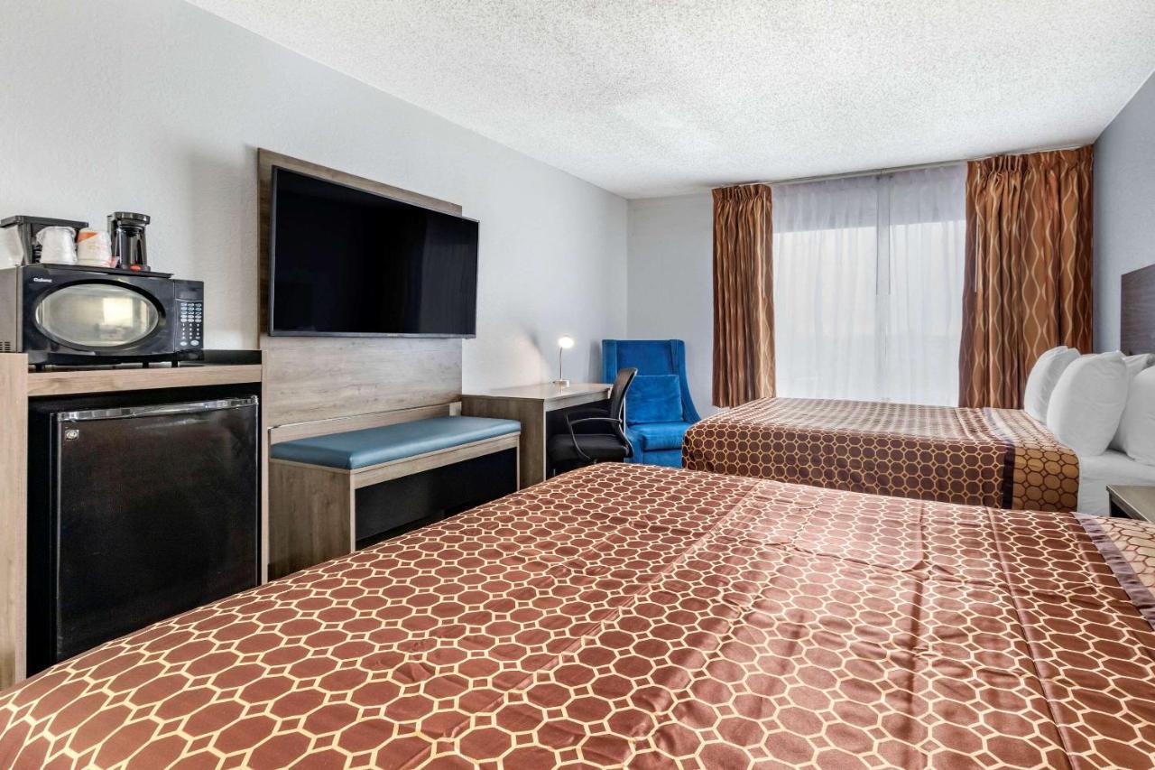 Quality Inn & Suites Sulphur Springs Esterno foto