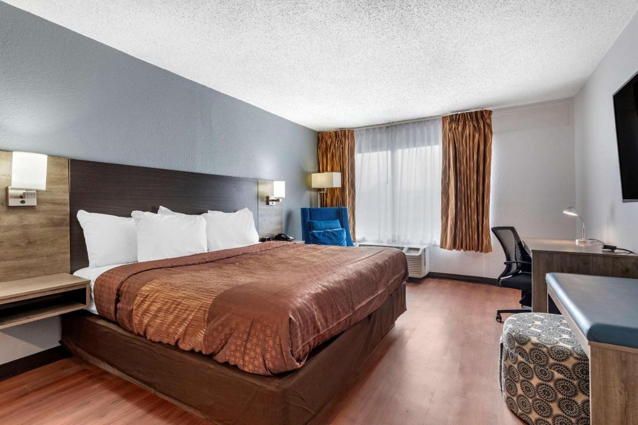 Quality Inn & Suites Sulphur Springs Esterno foto
